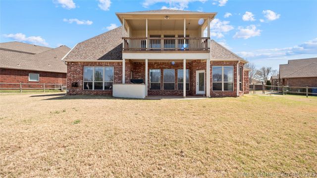 4301 N Walnut Avenue, Broken Arrow, OK 74012