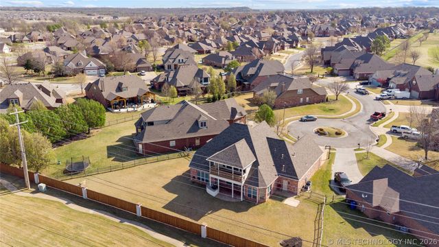 4301 N Walnut Avenue, Broken Arrow, OK 74012