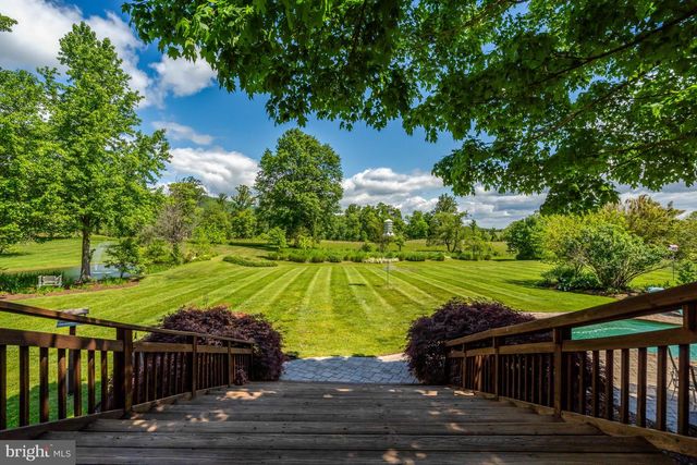 15820 HUNTON LN, Haymarket, VA 20169