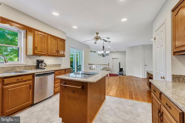 15820 HUNTON LN, Haymarket, VA 20169