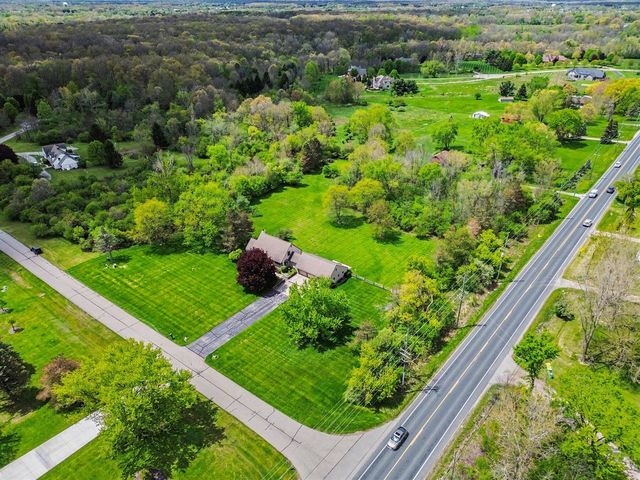 1971 Weatherhill Drive, Dexter, MI 48130
