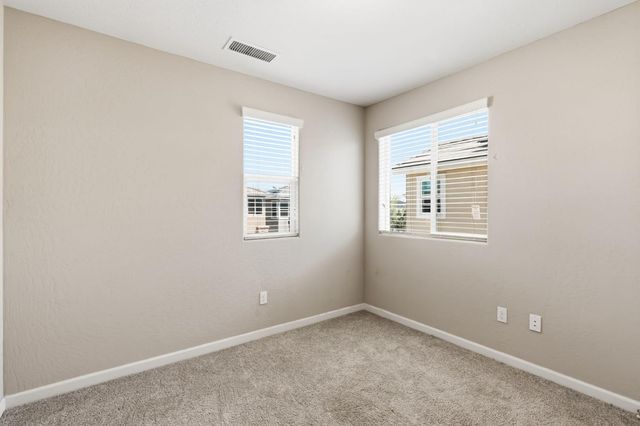 1108 Royalty Way W, Madera, CA 93636