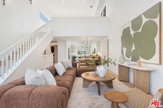 11216 W Lyon Lane 13, North Hollywood, CA 91606