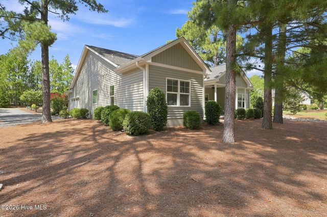 129 Devonshire Avenue W, Seven Lakes, NC 27376