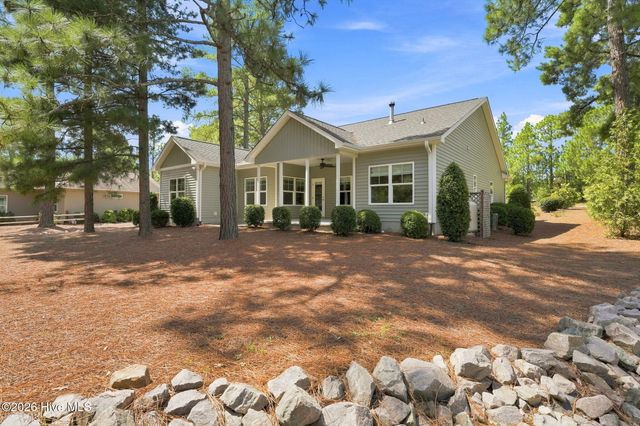 129 Devonshire Avenue W, Seven Lakes, NC 27376