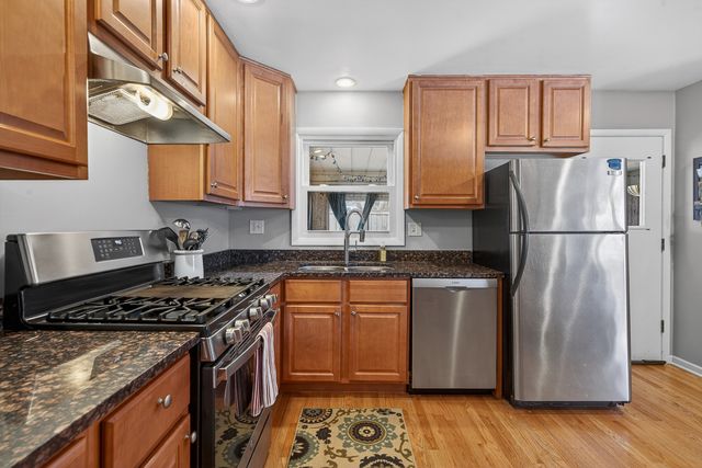 847 Division Street, Northbrook, IL 60062