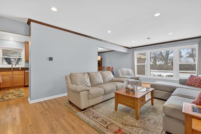 847 Division Street, Northbrook, IL 60062