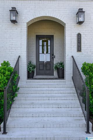 2761 GRIFFIN WAY, Hoover, AL 35244