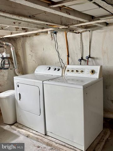 355 MERCY ST, Philadelphia, PA 19148