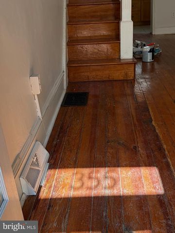 355 MERCY ST, Philadelphia, PA 19148