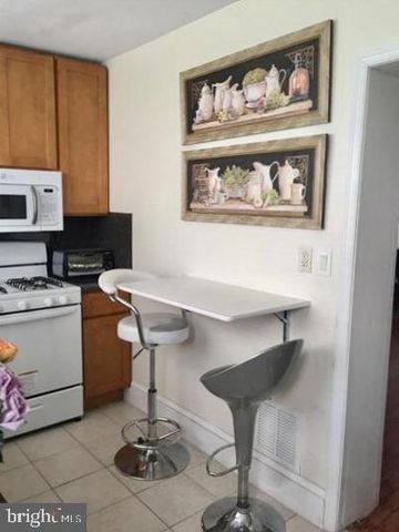 355 MERCY ST, Philadelphia, PA 19148