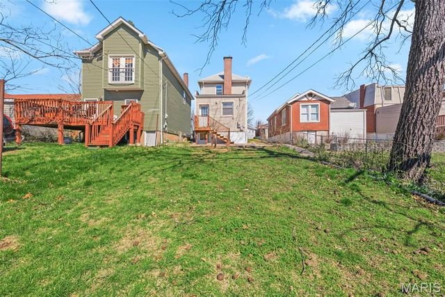 6452 Southwest Avenue, St Louis, MO 63139