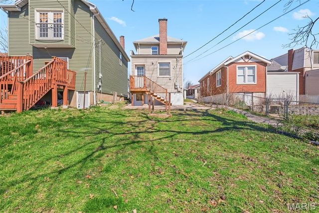 6452 Southwest Avenue, St Louis, MO 63139