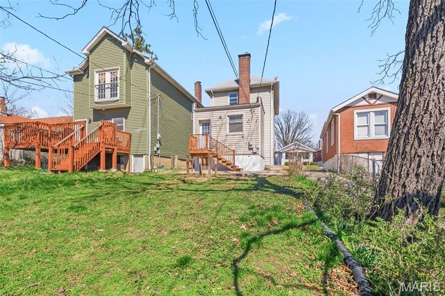 6452 Southwest Avenue, St Louis, MO 63139