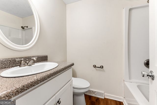 101 Fisher Drive, Hartwell, GA 30643