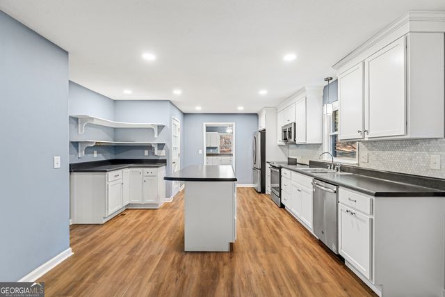 101 Fisher Drive, Hartwell, GA 30643