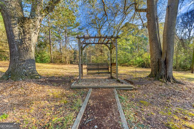 101 Fisher Drive, Hartwell, GA 30643