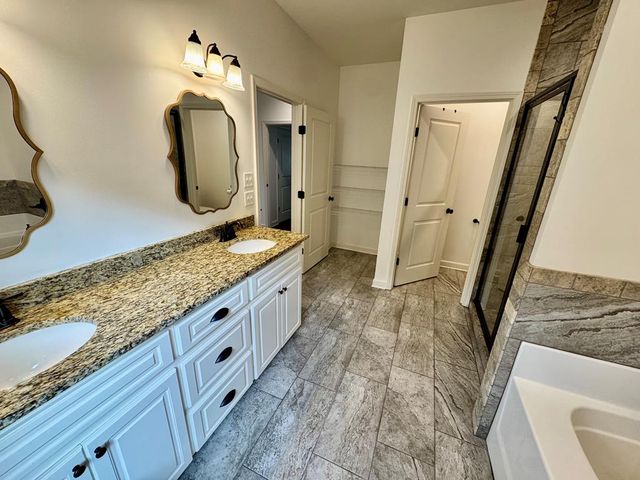 106 Cabrio Way, Headland, AL 36345