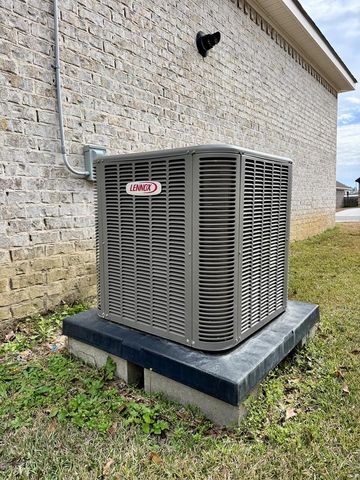 106 Cabrio Way, Headland, AL 36345