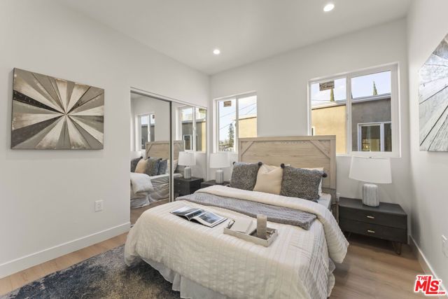 19025 Bassett Street, Los Angeles, CA 91335