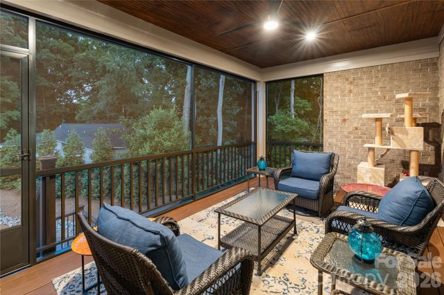 5106 Silver Trace Lane, Denver, NC 28037