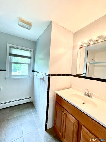 35 Woodmont Road, West Hartford, CT 06117