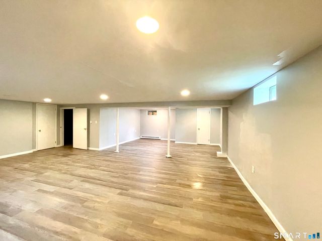 35 Woodmont Road, West Hartford, CT 06117