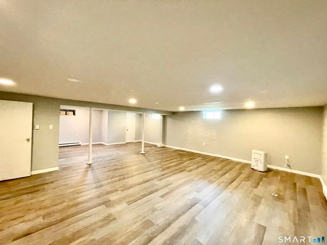 35 Woodmont Road, West Hartford, CT 06117