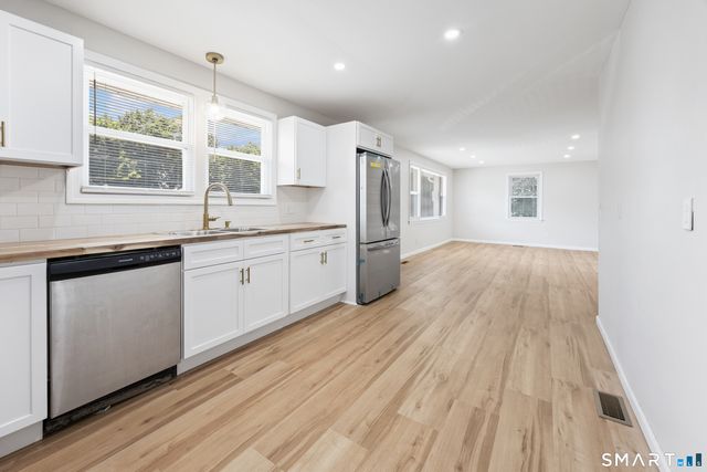 89 Platt Street, Waterbury, CT 06704