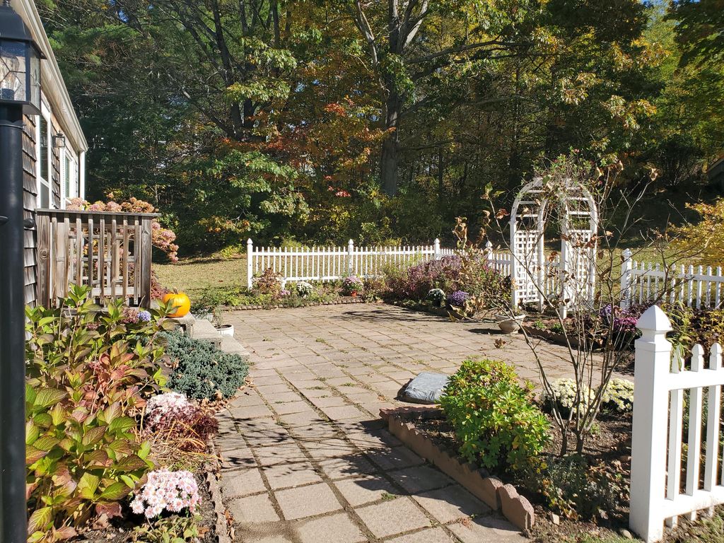 17 Austins Way, Gorham, ME 04038 — photo 2