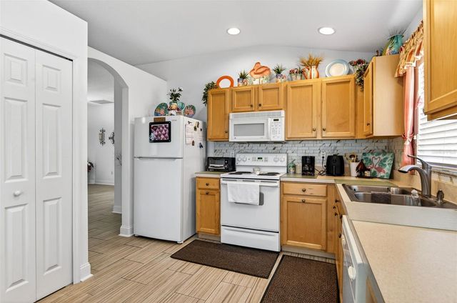 5340 BRADDOCK DRIVE, Zephyrhills, FL 33541