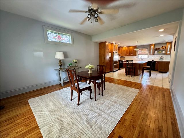 648 Chestnut St, Bridgeville, PA 15017