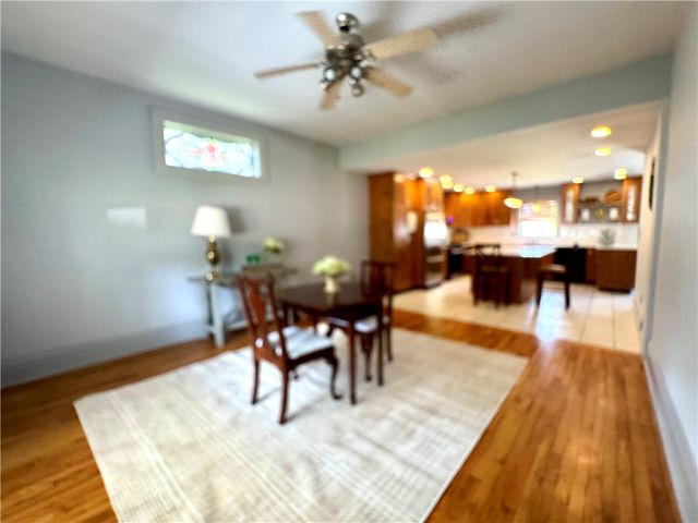 648 Chestnut St, Bridgeville, PA 15017