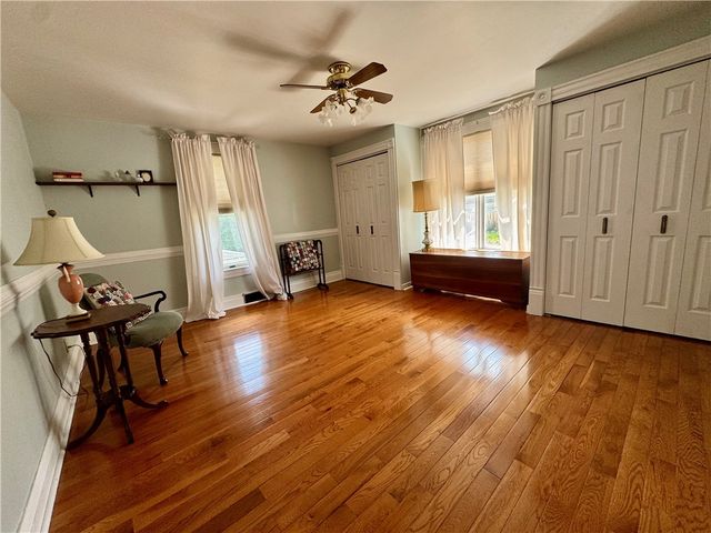 648 Chestnut St, Bridgeville, PA 15017