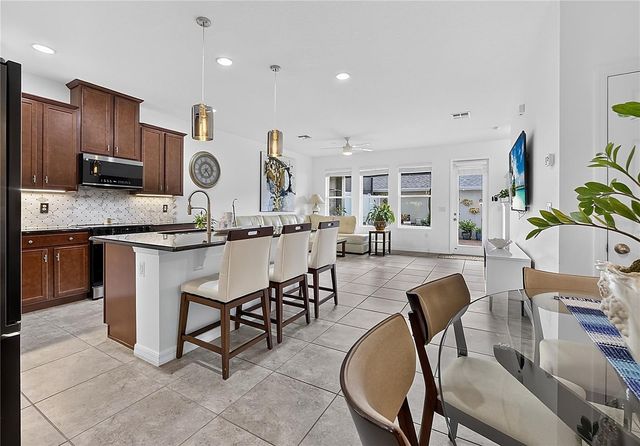 8174 BLUEJACK OAK DRIVE, Winter Garden, FL 34787