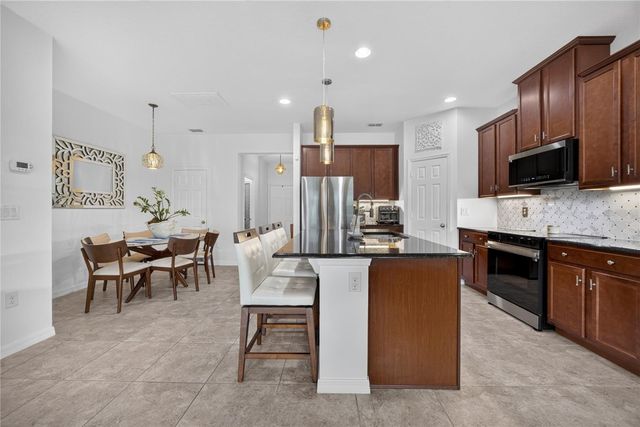 8174 BLUEJACK OAK DRIVE, Winter Garden, FL 34787