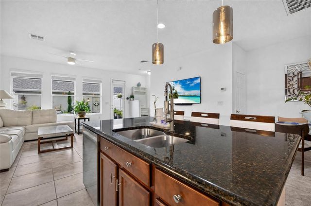 8174 BLUEJACK OAK DRIVE, Winter Garden, FL 34787