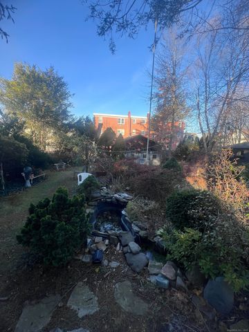 206 West Rock Avenue, New Haven, CT 06515