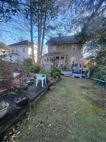 206 West Rock Avenue, New Haven, CT 06515