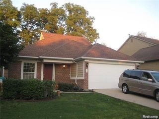 31136 Columbia Drive, Novi, MI 48377