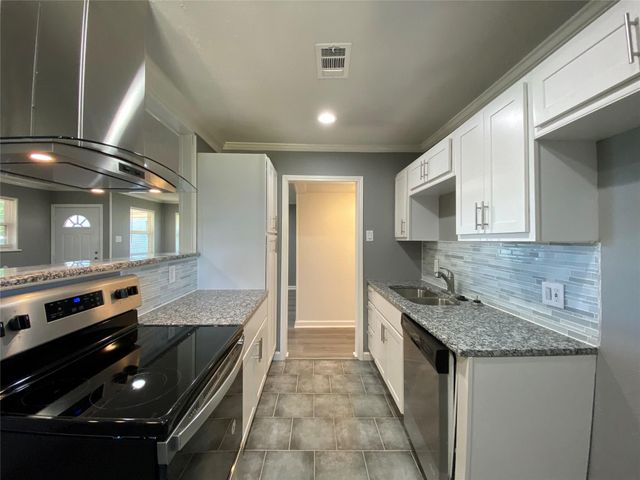 2813 Arcady Drive, Garland, TX 75041