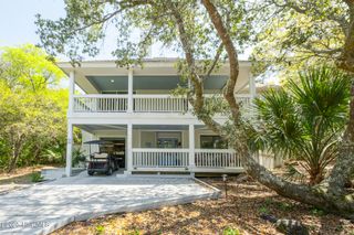 8 Racerunner Court, Bald Head Island, NC 28461