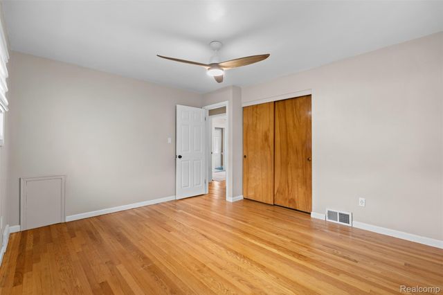 34946 Elmira Street, Livonia, MI 48150