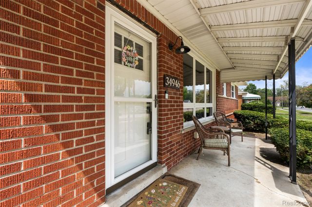 34946 Elmira Street, Livonia, MI 48150
