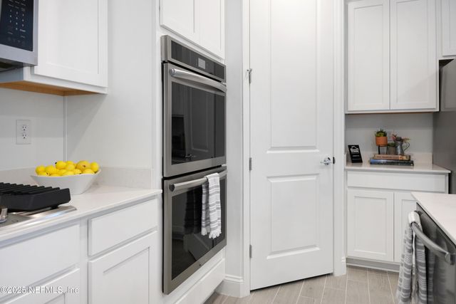 407 MURPHYS Drive, St. Johns, FL 32259