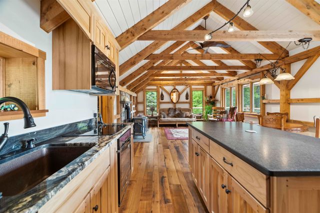 2432 Backway Road, Corinth, VT 05039