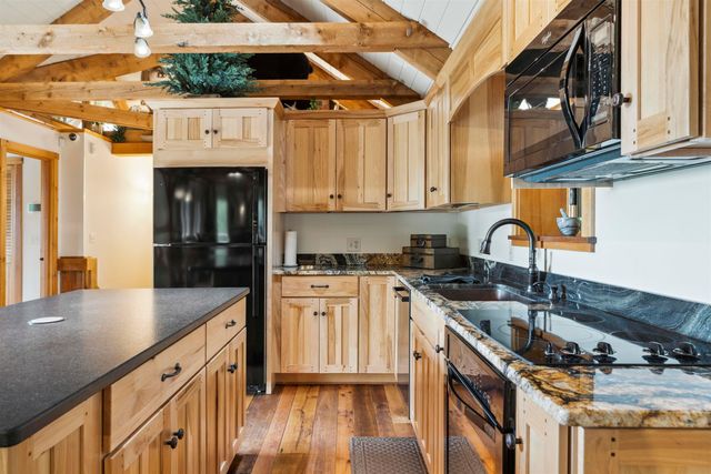 2432 Backway Road, Corinth, VT 05039