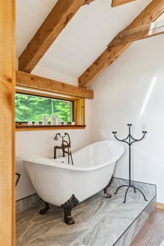 2432 Backway Road, Corinth, VT 05039