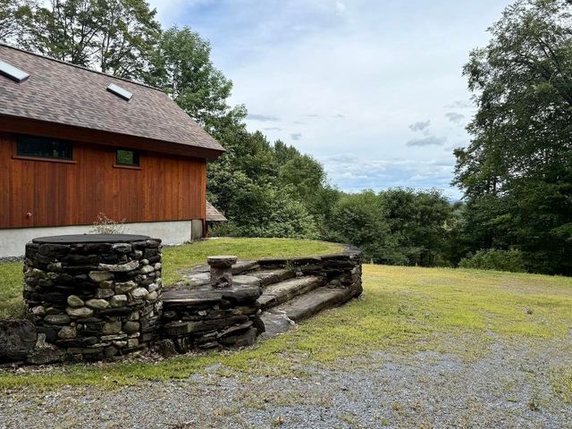 2432 Backway Road, Corinth, VT 05039