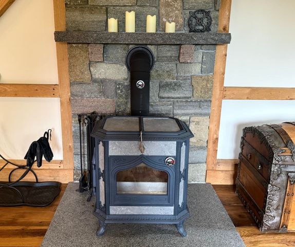 2432 Backway Road, Corinth, VT 05039